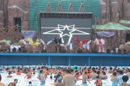 畅享彩虹QQ空间装扮，一键定制个性青春，超便捷超贴心