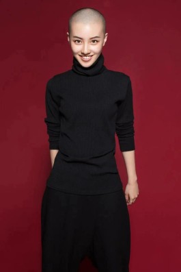 QQ 一毛买一万名片赞引关注！便利背后，信任危机咋解？