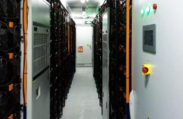 新型储能技术助力电力调配，平衡供需提升电网稳定性与效率