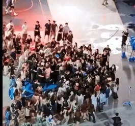 互联网新趋势‘刷网站’：流量追逐背后的利弊与隐忧